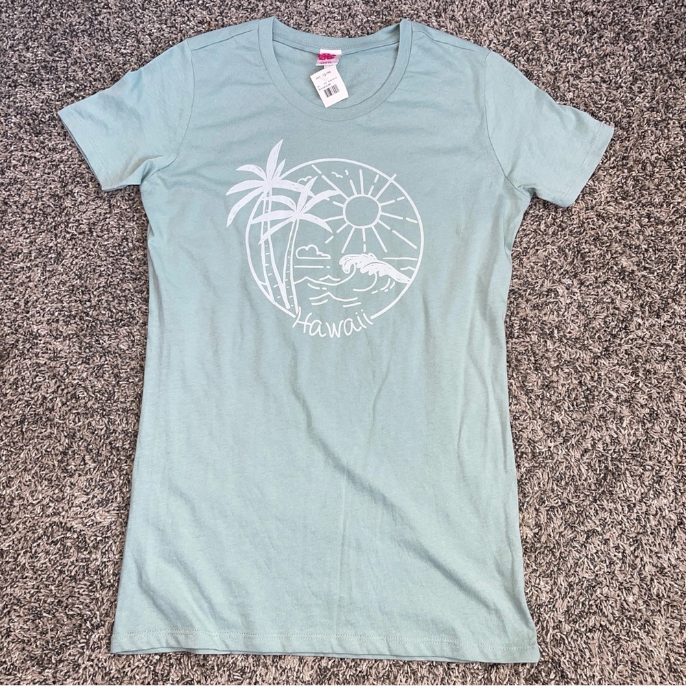 NWT Island Girl Hawaii Green Fitted Crew Neck T-Shirt size womens large shirt